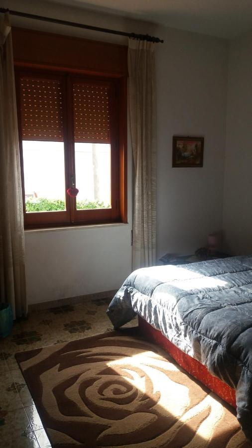 Гостьовий будинок Casa Bianca Da Giusy Біргі Веччі Екстер'єр фото